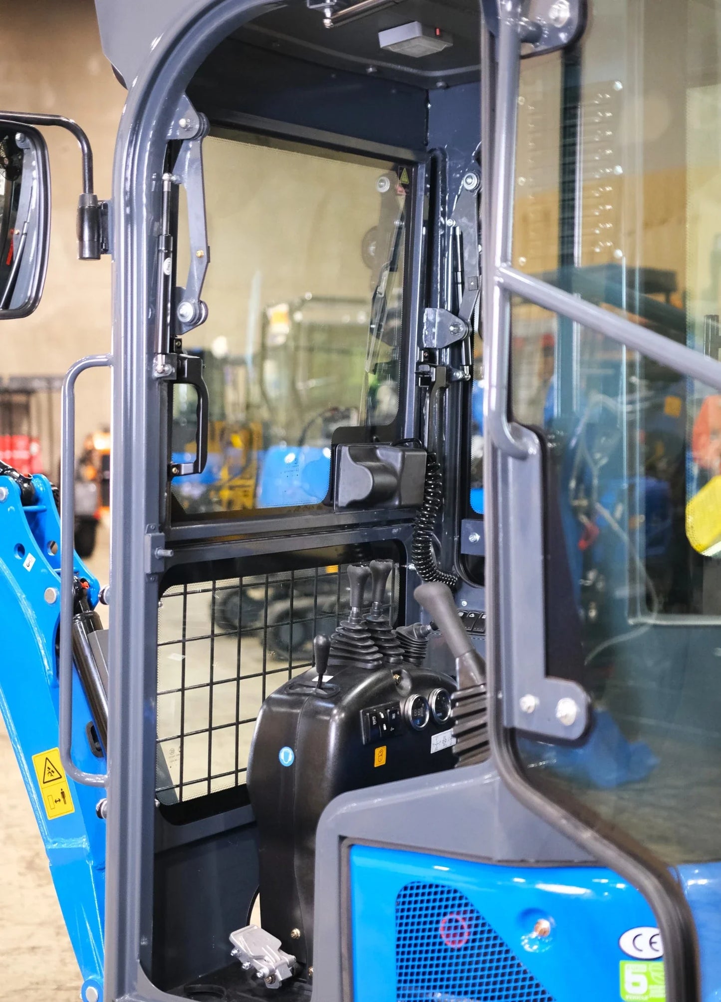 Rippa R10 ECO z kabiną