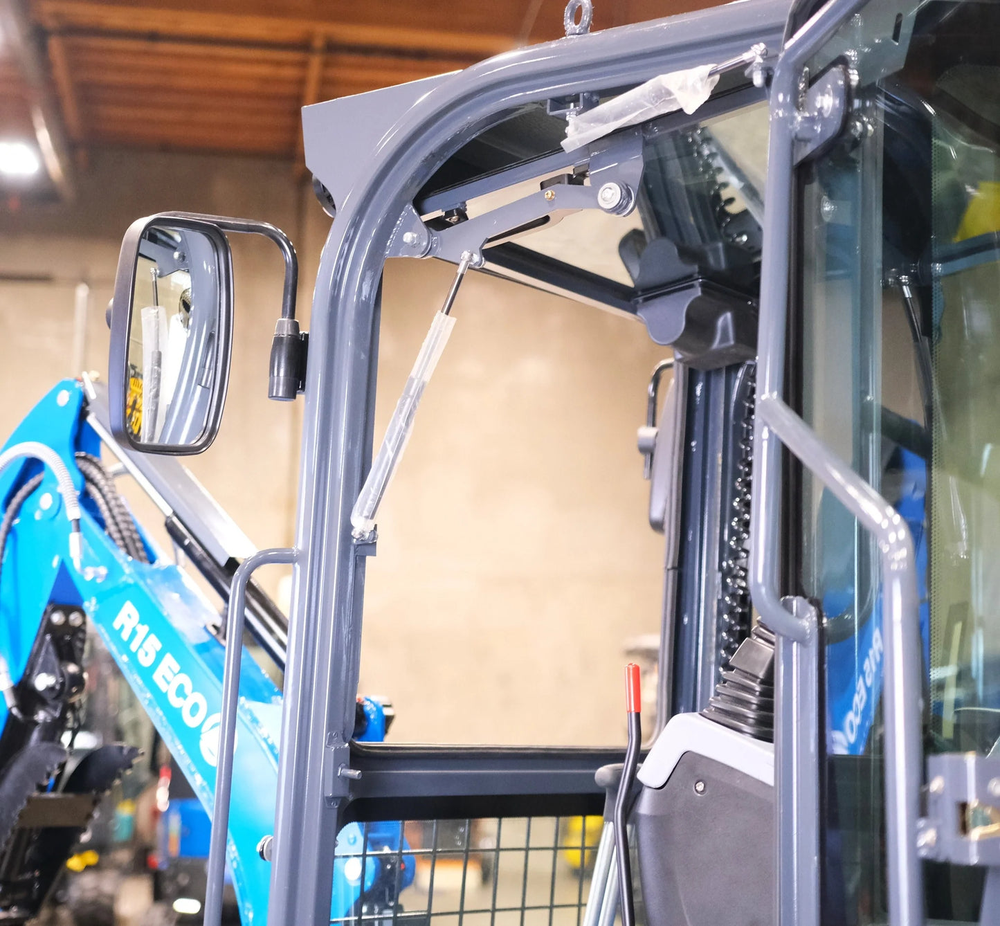 Rippa R15 ECO z kabiną