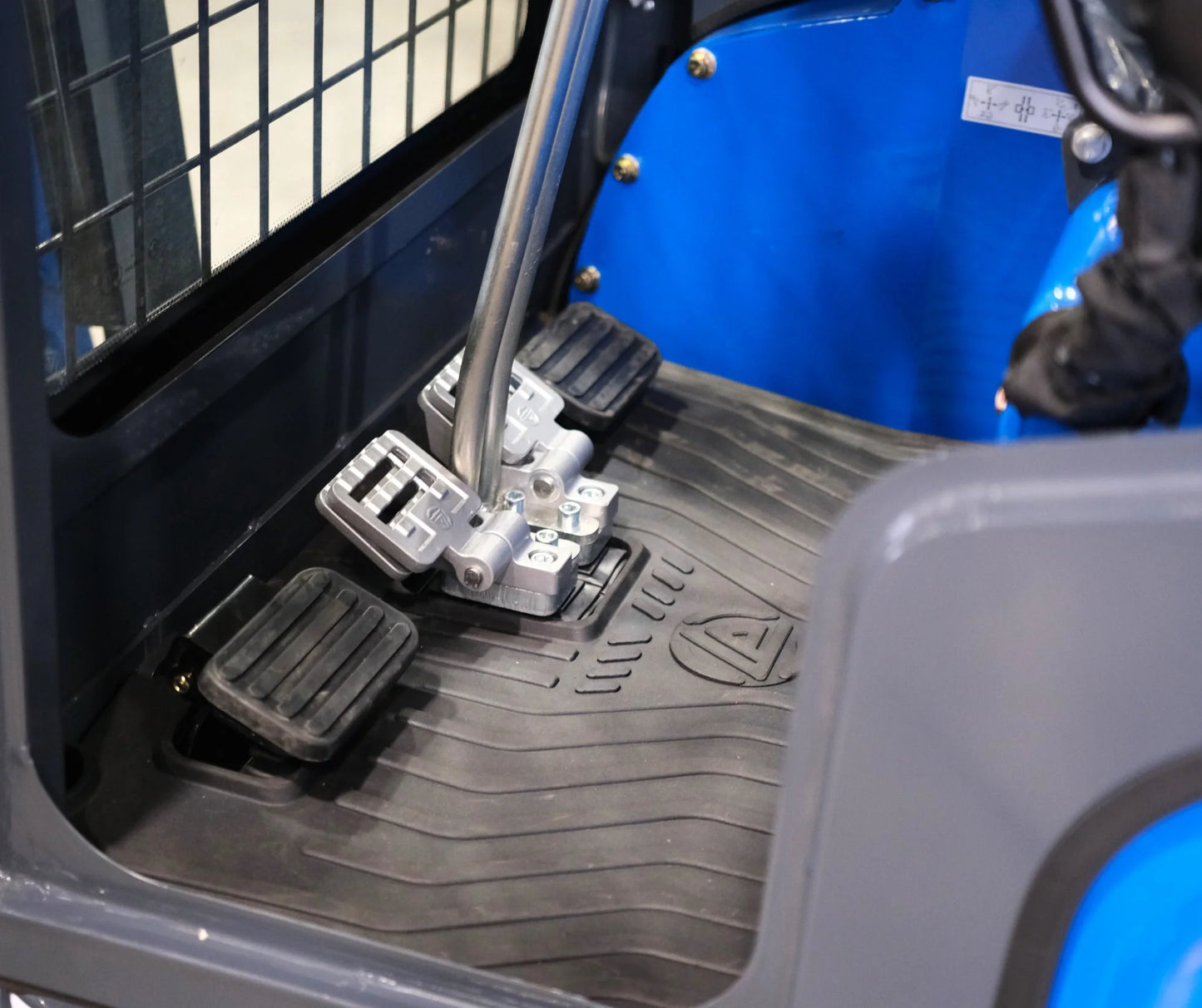 Rippa R15 ECO z kabiną