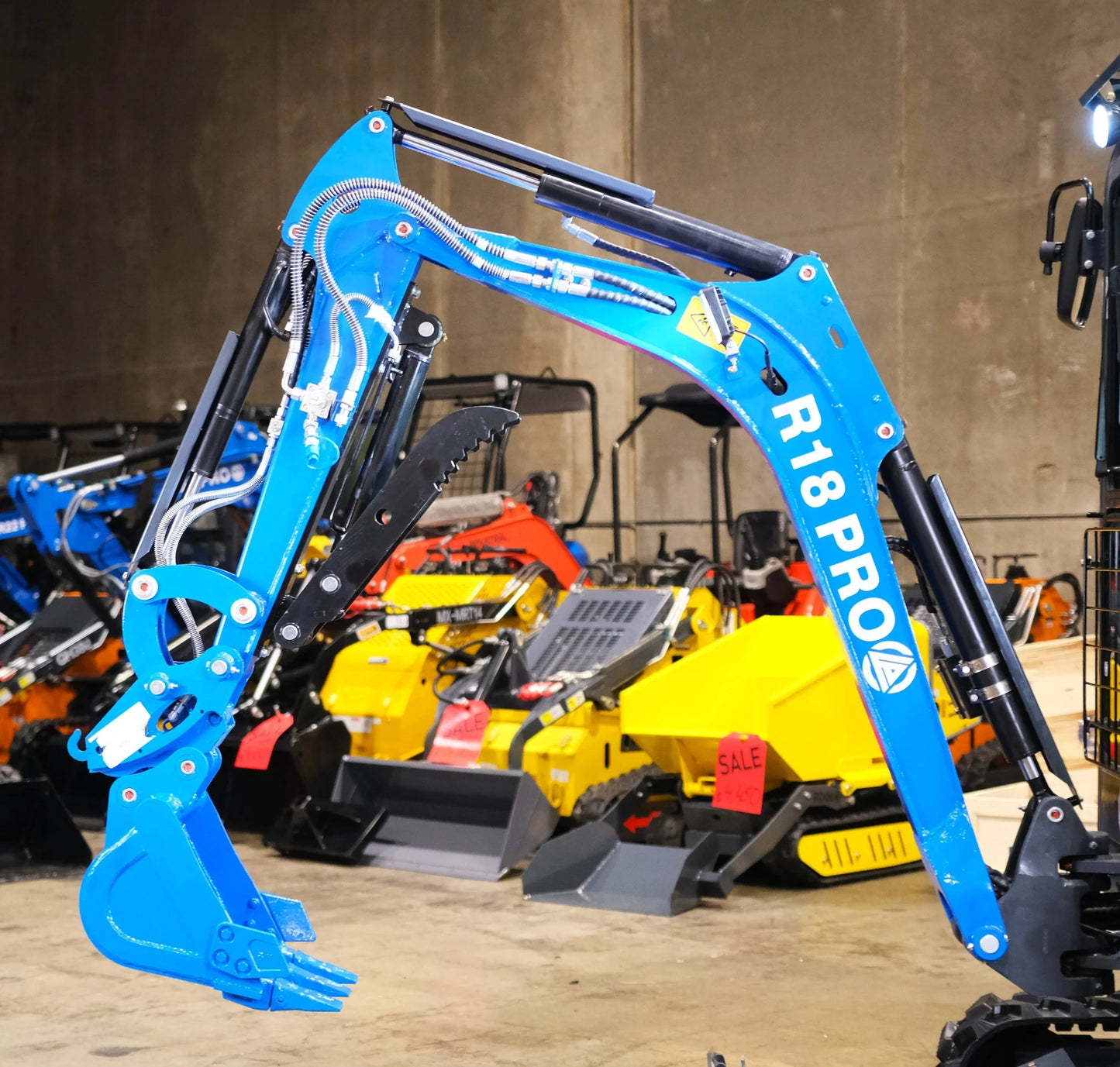 Rippa R18 PRO z kabiną